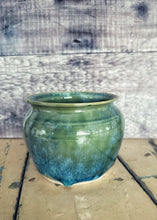 Load image into Gallery viewer, Turquoise Vase
